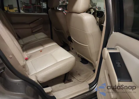 2006 Ford Explorer Xlt from USA, damaged, VIN 1FMEU73E16UA00838